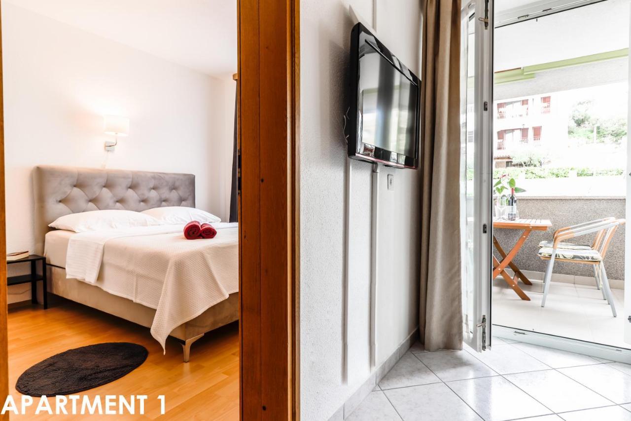Maestral Apartments Vrsar Buitenkant foto