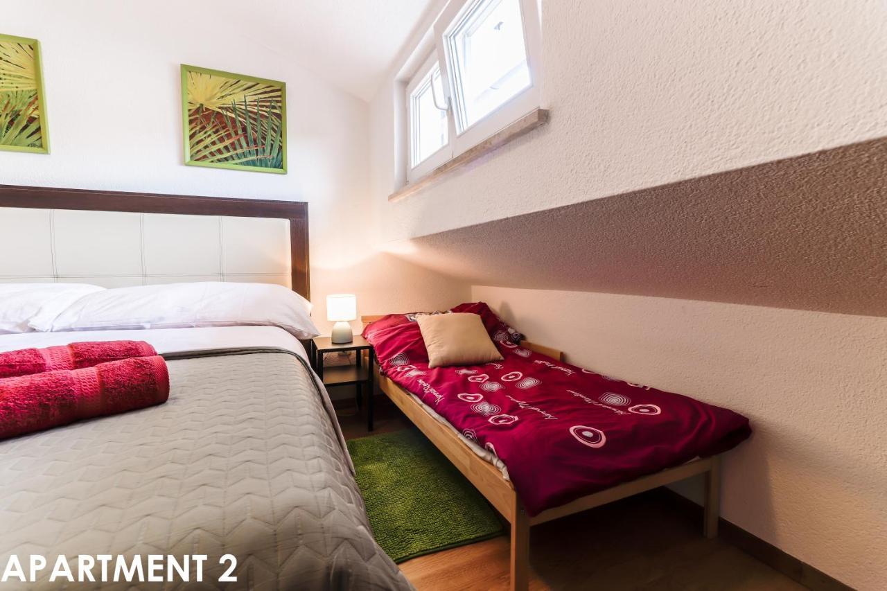 Maestral Apartments Vrsar Buitenkant foto
