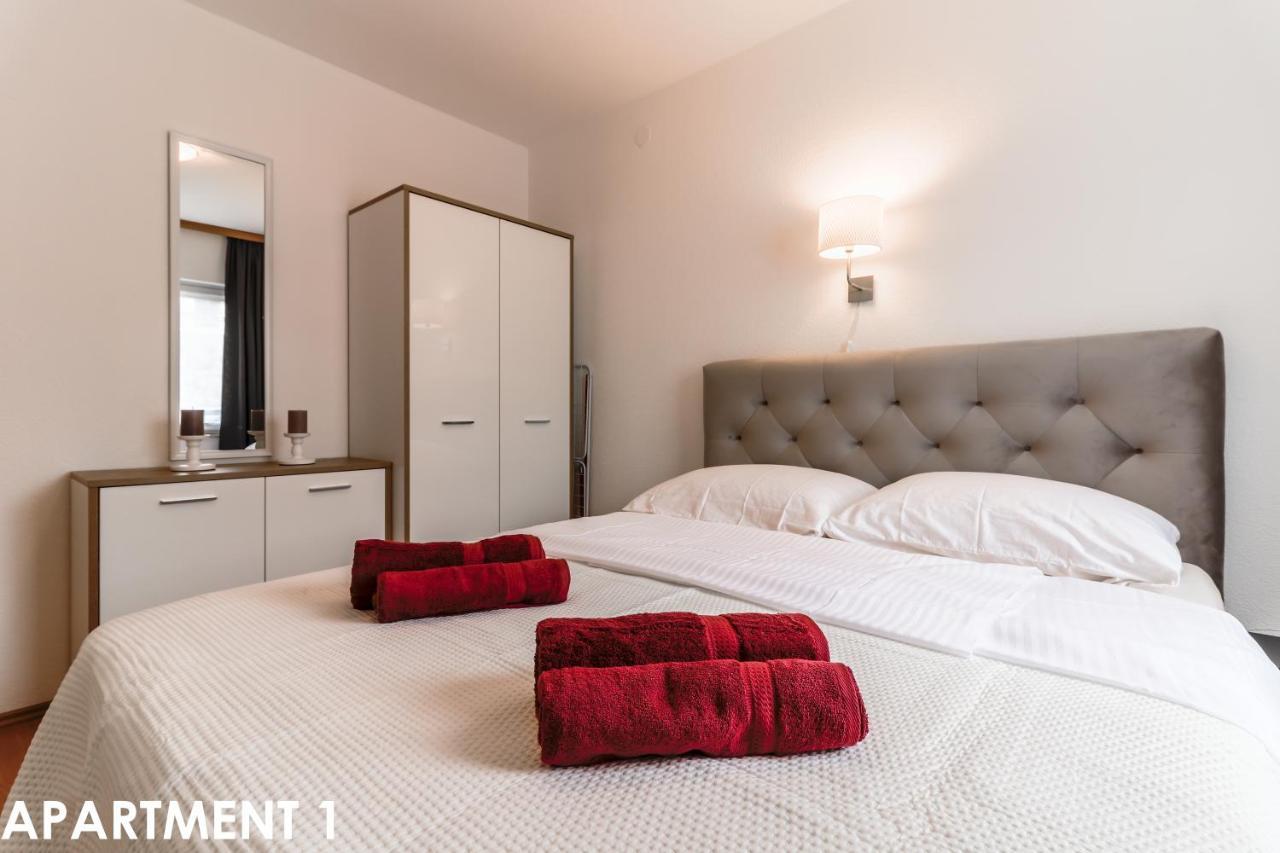 Maestral Apartments Vrsar Buitenkant foto